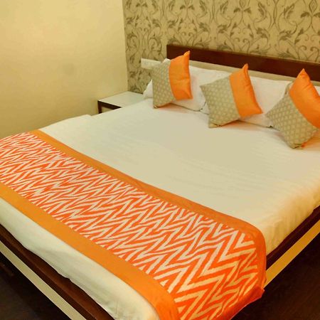 Oyo 742 Hotel Kings Park Indore Exterior photo