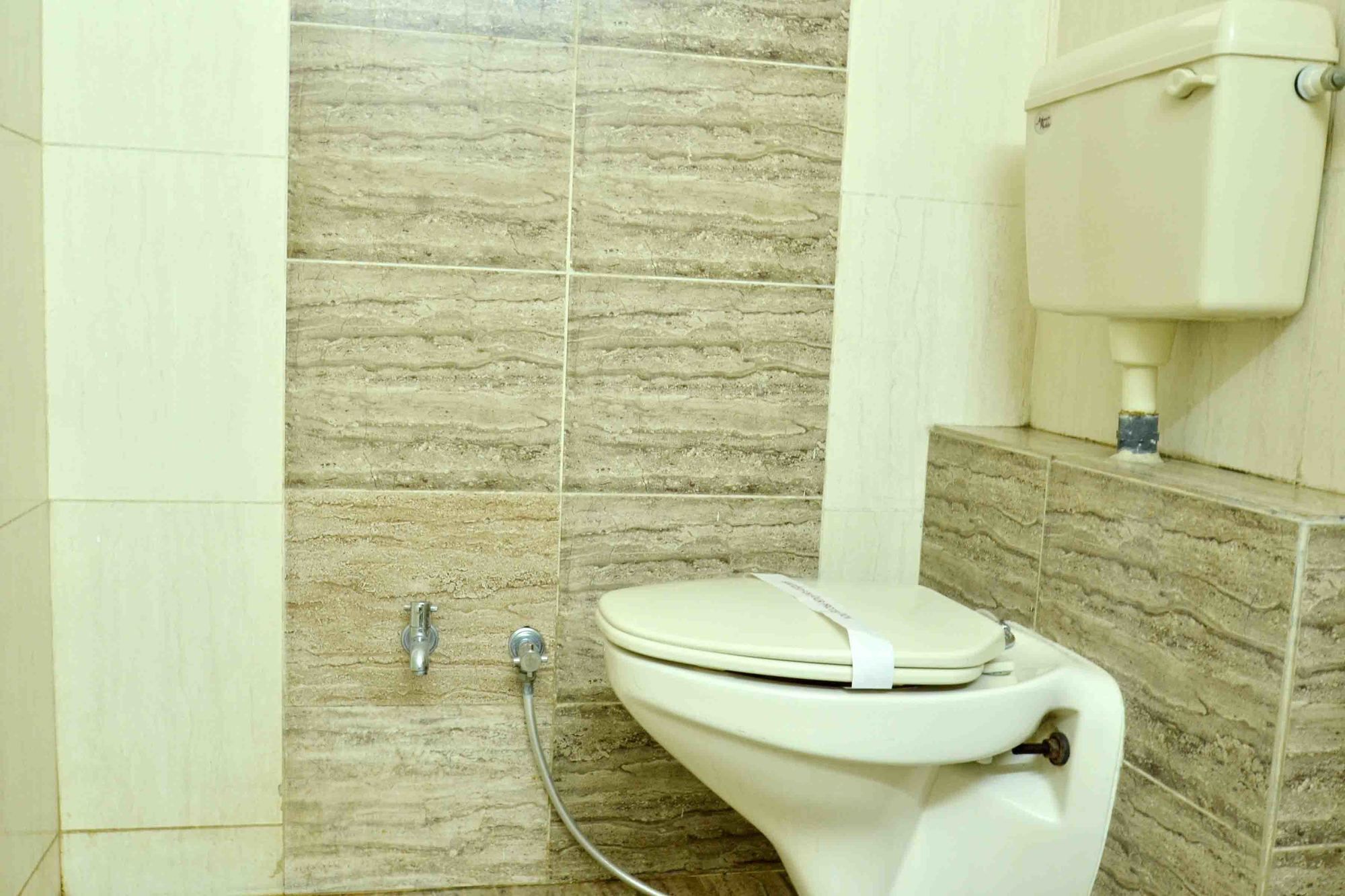 Oyo 742 Hotel Kings Park Indore Exterior photo
